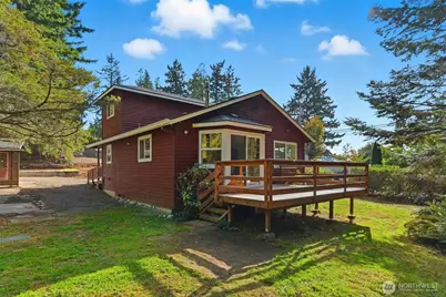 9110 NE Shore Drive, Indianola, WA 98342 - Photo 2