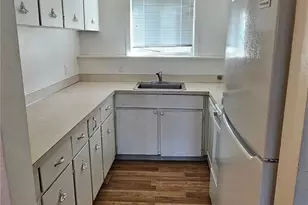 24021 25th Ave S, Des Moines, WA 98198 - Photo 6