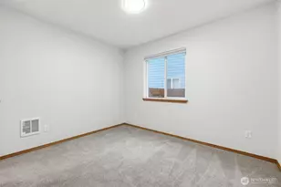 447 Oak Hill Ln, Burlington, WA 98233 - Photo 18