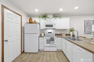 447 Oak Hill Ln, Burlington, WA 98233 - Photo 10