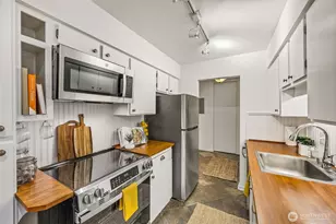 2301 NE 65th St, Seattle, WA 98115 - Photo 4