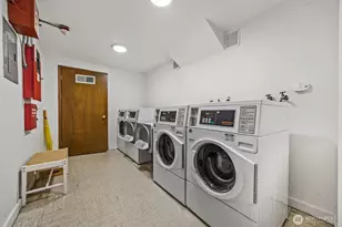 2301 NE 65th St, Seattle, WA 98115 - Photo 20