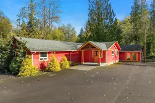 19007 Yew Way, Snohomish, WA 98296 - Photo 2