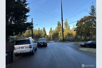 821 195th Street, Shoreline, WA 89155 - Photo 4