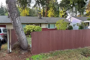 821 195th St, Shoreline, WA 89155 - Photo 8