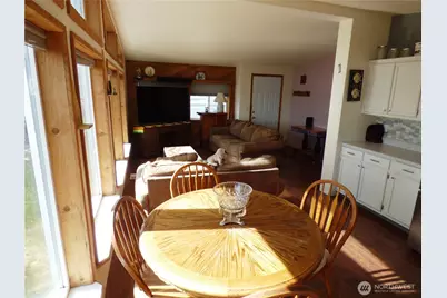 106 1/2 Indian Avenue E, Brewster, WA 98812 - Photo 6