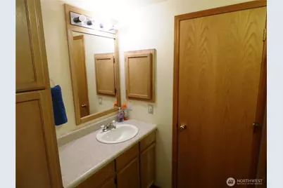 106 1/2 Indian Avenue E, Brewster, WA 98812 - Photo 10