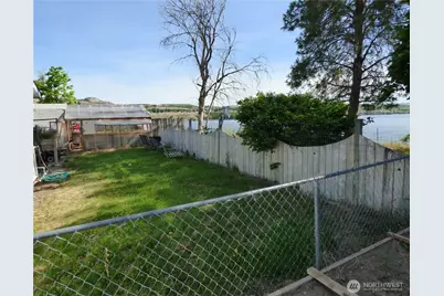 106 1/2 Indian Avenue E, Brewster, WA 98812 - Photo 22