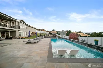 12 Elizabeth Court, Wenatchee, WA 98801 - Photo 2