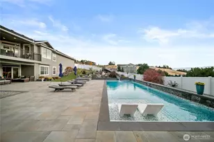 12 Elizabeth Ct, Wenatchee, WA 98801 - Photo 2