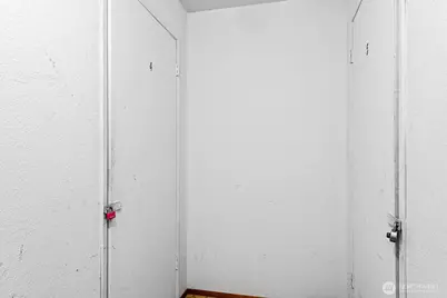 1740 NE 86th Street #215, Seattle, WA 98115 - Photo 18