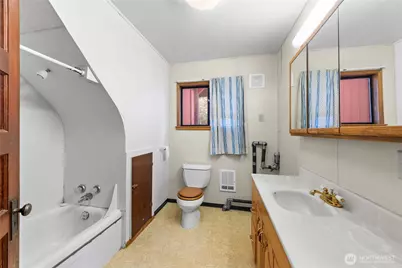 27193 State Route 20, Oak Harbor, WA 98277 - Photo 14