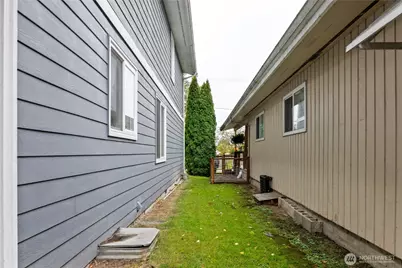 1203 E Section Street, Mount Vernon, WA 98274 - Photo 6