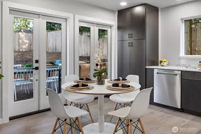 13724 22nd Avenue NE, Seattle, WA 98125 - Photo 10