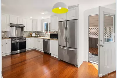 379 100th Avenue NE #A, Bellevue, WA 98004 - Photo 12