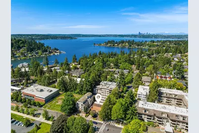 379 100th Avenue NE #A, Bellevue, WA 98004 - Photo 1