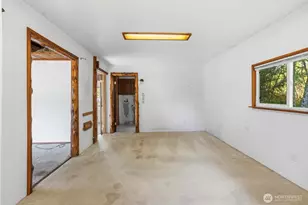 17328 Mulqueen Rd SE, Rainier, WA 98576 - Photo 32