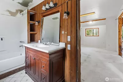 17328 Mulqueen Road SE, Rainier, WA 98576 - Photo 18