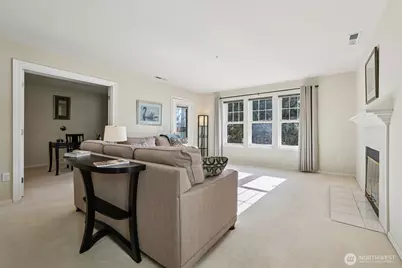 4109 224th Lane SE #207, Issaquah, WA 98029 - Photo 2