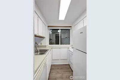 12607 NE 119th Street, Kirkland, WA 98034 - Photo 8