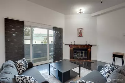 1100 Harrington Avenue NE #310, Renton, WA 98056 - Photo 16