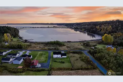 157 Russell Road, Camano Island, WA 98282 - Photo 38