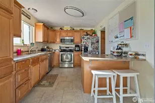 203 E Parkwood Ct, Chehalis, WA 98532 - Photo 12