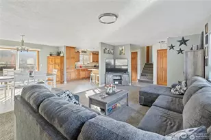 203 E Parkwood Ct, Chehalis, WA 98532 - Photo 10