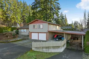 203 E Parkwood Ct, Chehalis, WA 98532 - Photo 4