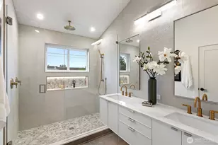 8001 25th Ave NW, Seattle, WA 98117 - Photo 32