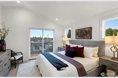 8001 25th Avenue NW, Seattle, WA 98117 - Photo 28