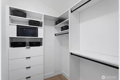 8001 25th Avenue NW, Seattle, WA 98117 - Photo 34