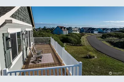 1244 Camero Loop SW, Ocean Shores, WA 98569 - Photo 4