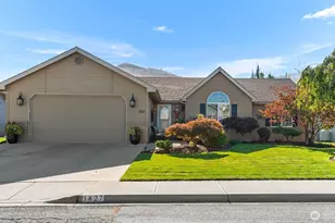 1827 Dorner Pl, Wenatchee, WA 98801 - Photo 2