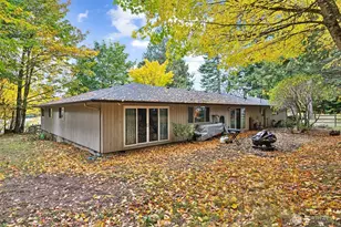 5700 Cooper Point Rd NW, Olympia, WA 98502 - Photo 6