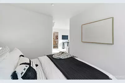 706 Newport Way NW, Issaquah, WA 98027 - Photo 34