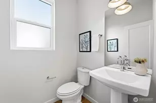 706 Newport Way NW, Issaquah, WA 98027 - Photo 10