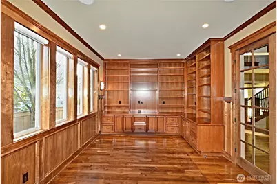 310 8th Avenue W, Kirkland, WA 98033 - Photo 10