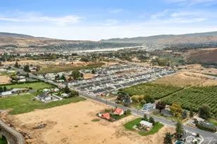 814 Easy St, Wenatchee, WA 98801 - Photo 34