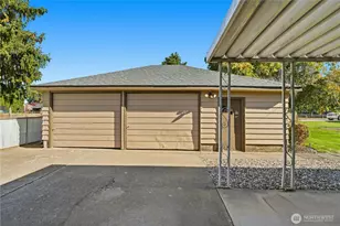 318 NE Lambert Ave, College Place, WA 99324 - Photo 26
