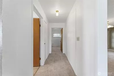 318 NE Lambert Avenue, College Place, WA 99324 - Photo 10