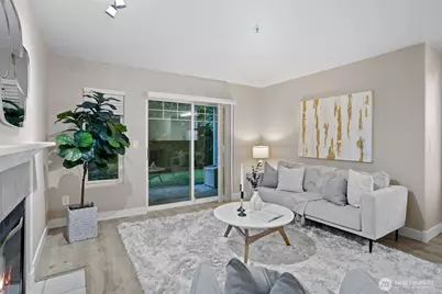 18501 SE Newport Way #G132, Issaquah, WA 98027 - Photo 4