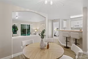 18501 SE Newport Way, Issaquah, WA 98027 - Photo 8