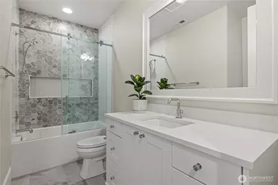 2121 109th Avenue SE, Bellevue, WA 98004 - Photo 20