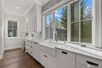 2121 109th Avenue SE, Bellevue, WA 98004 - Photo 14