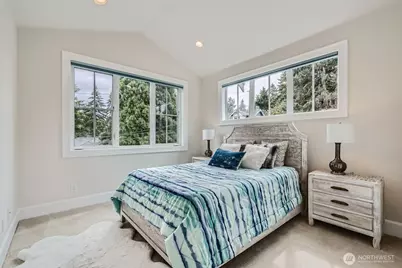 2121 109th Avenue SE, Bellevue, WA 98004 - Photo 22
