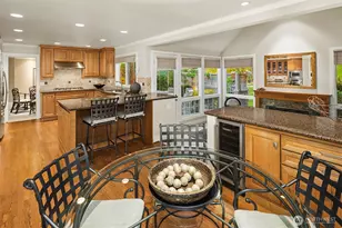 1728 Bellevue Way NE, Bellevue, WA 98004 - Photo 16