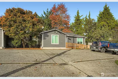 6215 29th Street NE, Tacoma, WA 98422 - Photo 4