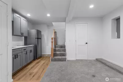 2125 N 90th Street, Seattle, WA 98103 - Photo 18