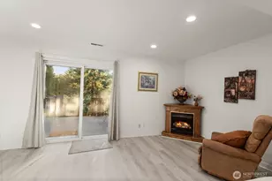 13405 SE 56th Pl, Bellevue, WA 98006 - Photo 28